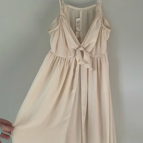 Vintage ivory Cream Sleeveless Dress - Picture 1 of 4